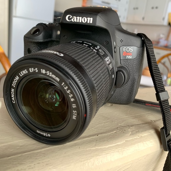LMTD time! Canon EOS Rebel T6i DSLR,18-55 STM Lens - Picture 2 of 7